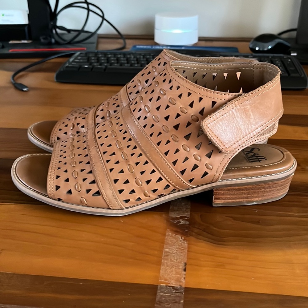 Sofft womens size 10 sandal booties